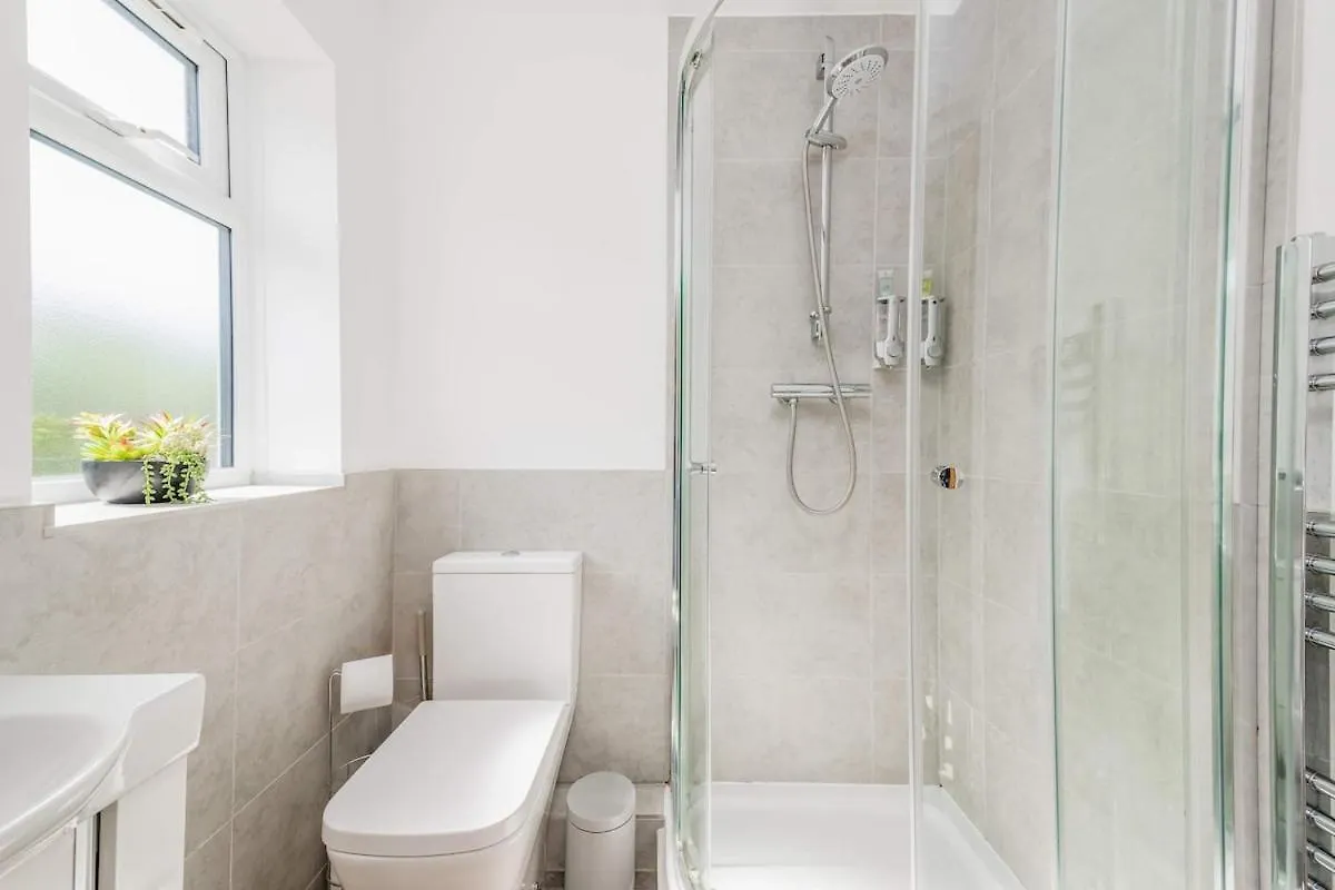 Appartement Modern Spacious 4 Bedroom 3 Bathroom House By Trinity Stays Short Term Lets & Serviced Accommodation Cambridge