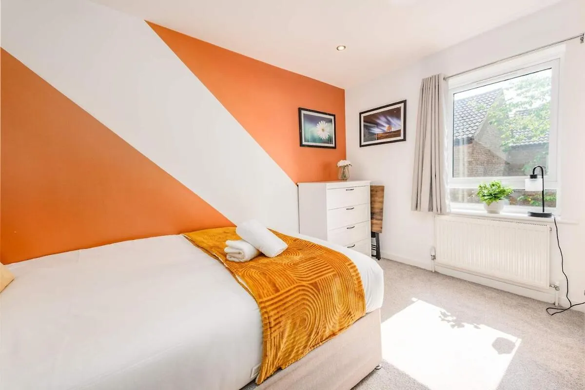 Appartement Modern Spacious 4 Bedroom 3 Bathroom House By Trinity Stays Short Term Lets & Serviced Accommodation Cambridge