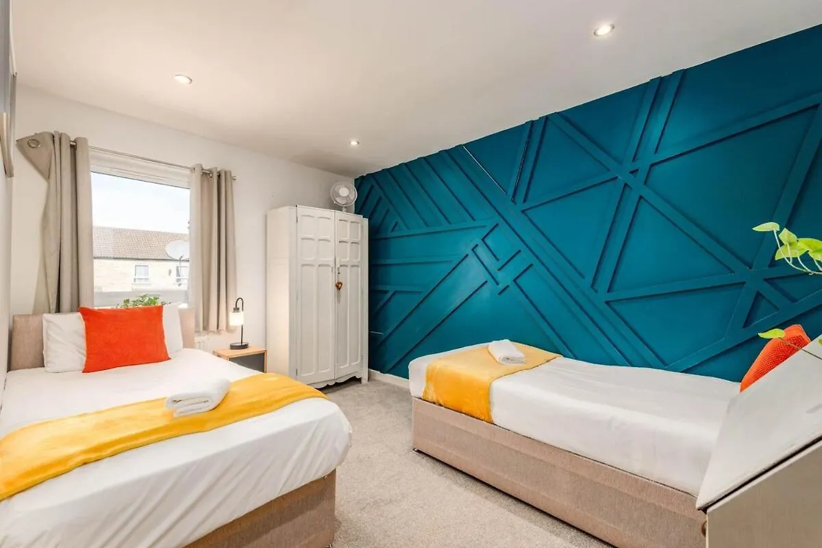 Modern Spacious 4 Bedroom 3 Bathroom House By Trinity Stays Short Term Lets & Serviced Accommodation Cambridge 0*,  Royaume-Uni