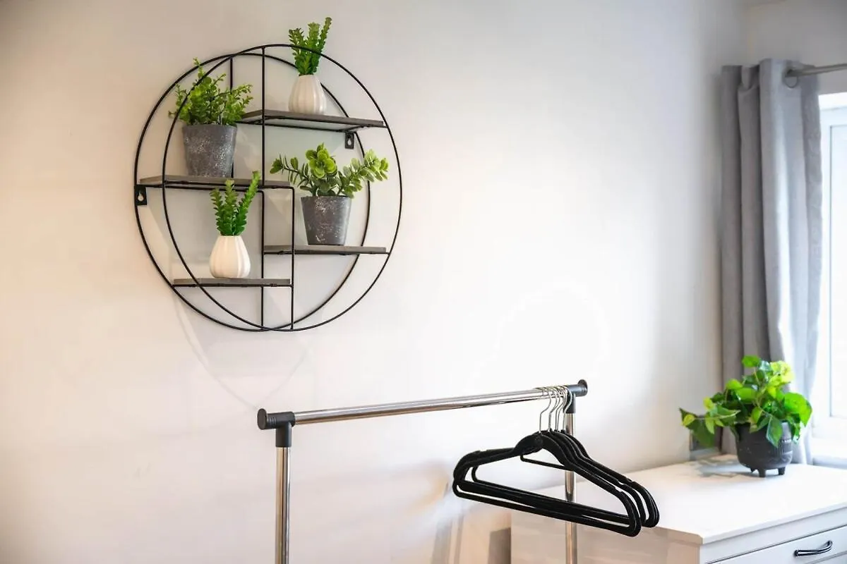 Modern Spacious 4 Bedroom 3 Bathroom House By Trinity Stays Short Term Lets & Serviced Accommodation Cambridge 0*,  Royaume-Uni